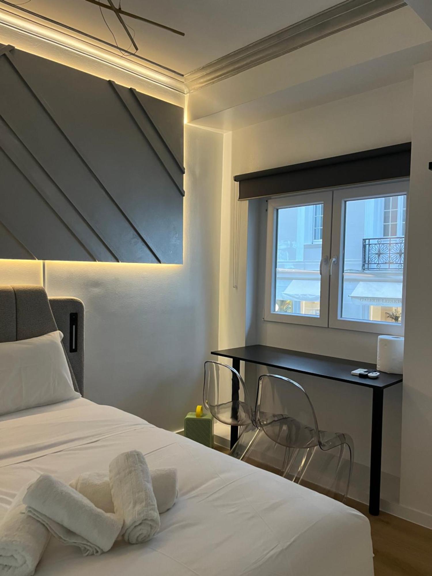 Diamond Tsakalof 17 By Zeussuites Athènes